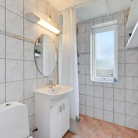 Lägenhet Beliggende Hyggeligt Med 8 Sovepladser 130m2 Med Pejs *