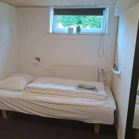 Beliggende Hyggeligt Med 8 Sovepladser 130m2 Med Pejs * Holstebro