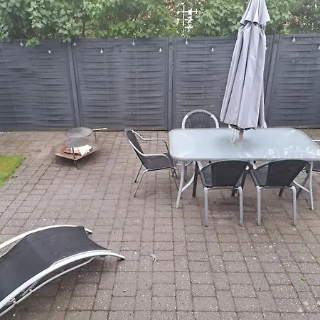 Appartement Beliggende Hyggeligt Med 8 Sovepladser 130m2 Med Pejs Holstebro