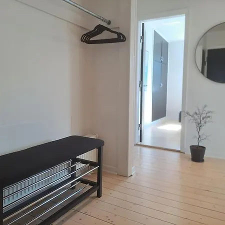 Beliggende Hyggeligt Med 8 Sovepladser 130m2 Med Pejs Lägenhet *