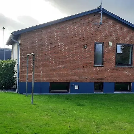 Beliggende Hyggeligt Med 8 Sovepladser 130m2 Med Pejs Lägenhet Holstebro