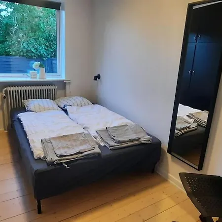 Lägenhet Beliggende Hyggeligt Med 8 Sovepladser 130m2 Med Pejs Holstebro