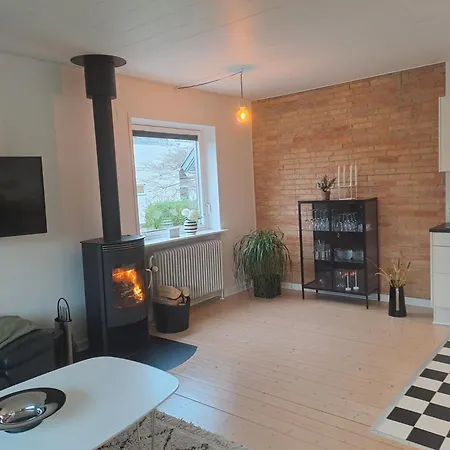 Appartement Beliggende Hyggeligt Med 8 Sovepladser 130m2 Med Pejs *